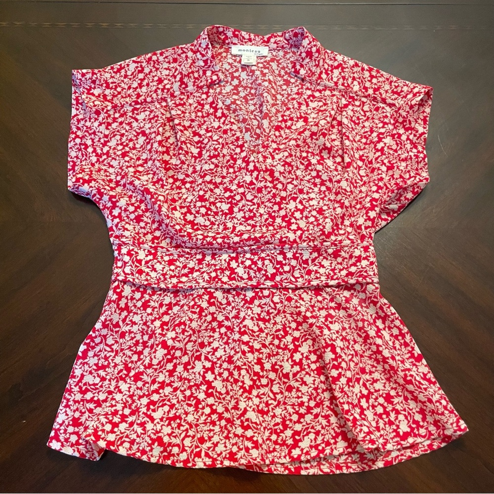 Monteau Red and White Floral Peplum Top